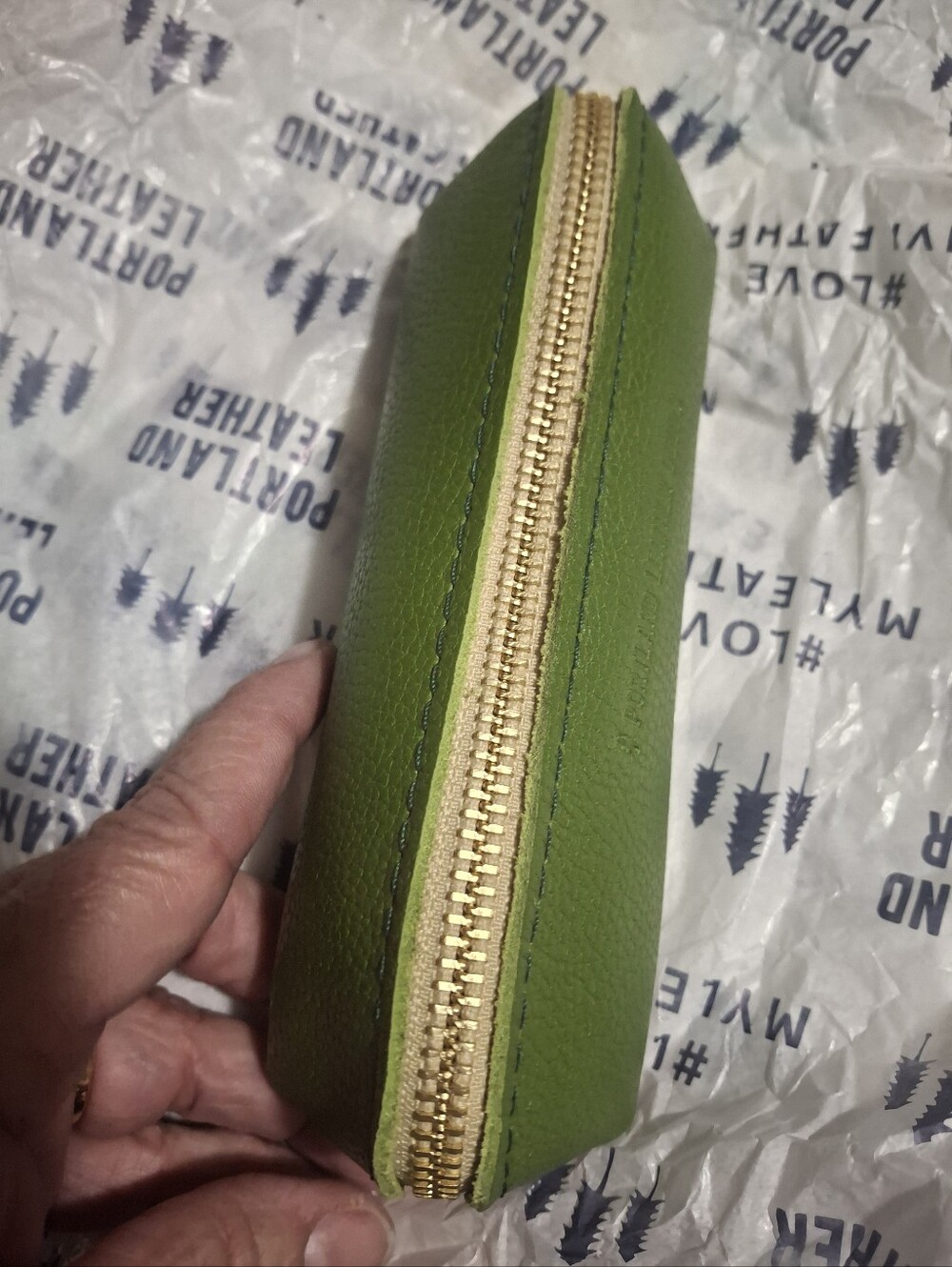 Portland Leather Goods Lime Green Leather Zip Pouch - Picture 2 of 2